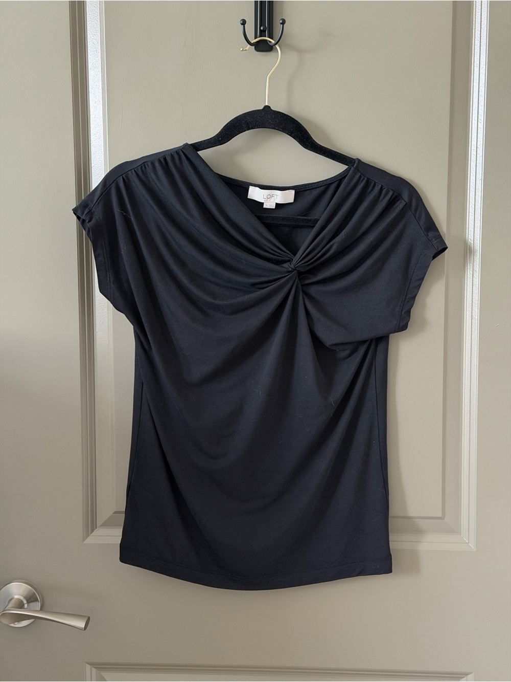 TITLE: LOFT Twist-Front Top Black — NWOT